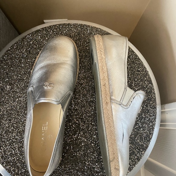 Chanel Authentic Metallic Silver Size 41 - Picture 2 of 5